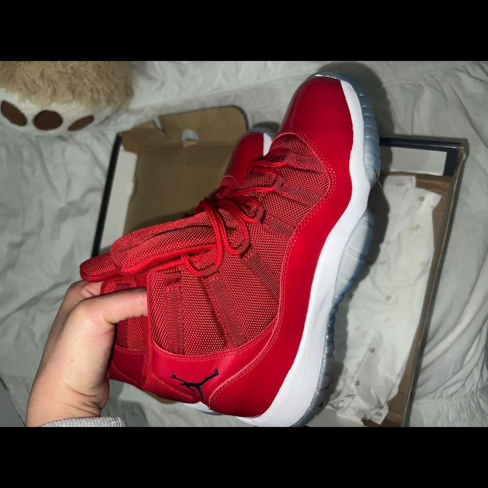 100% authentic Jordan 11’s